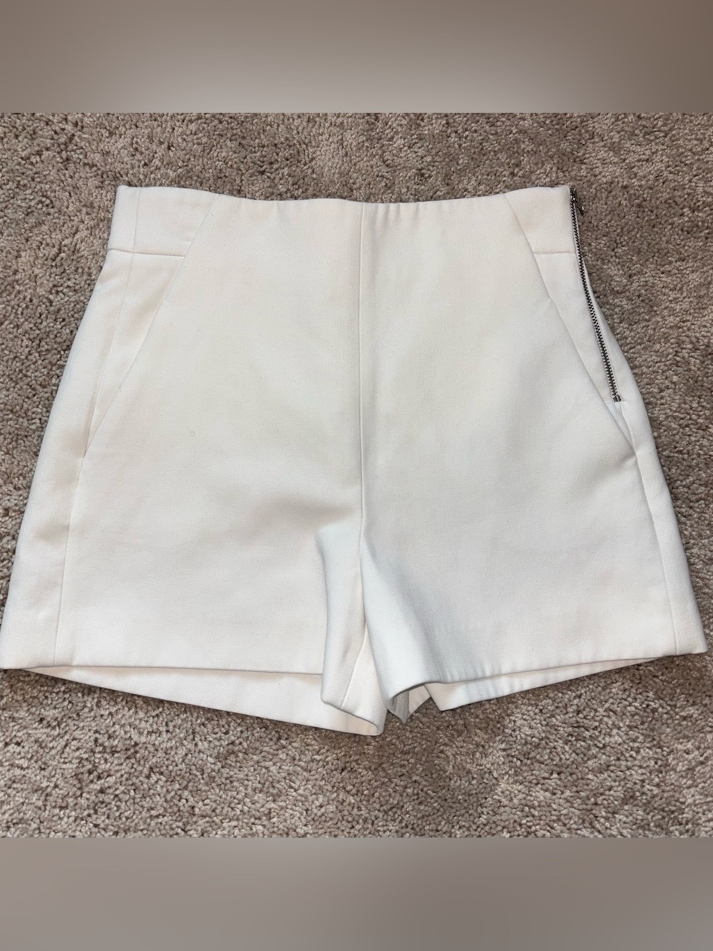 Zara Woman Ivory White High Waisted Tailored Dress Shorts Side Zip Small
